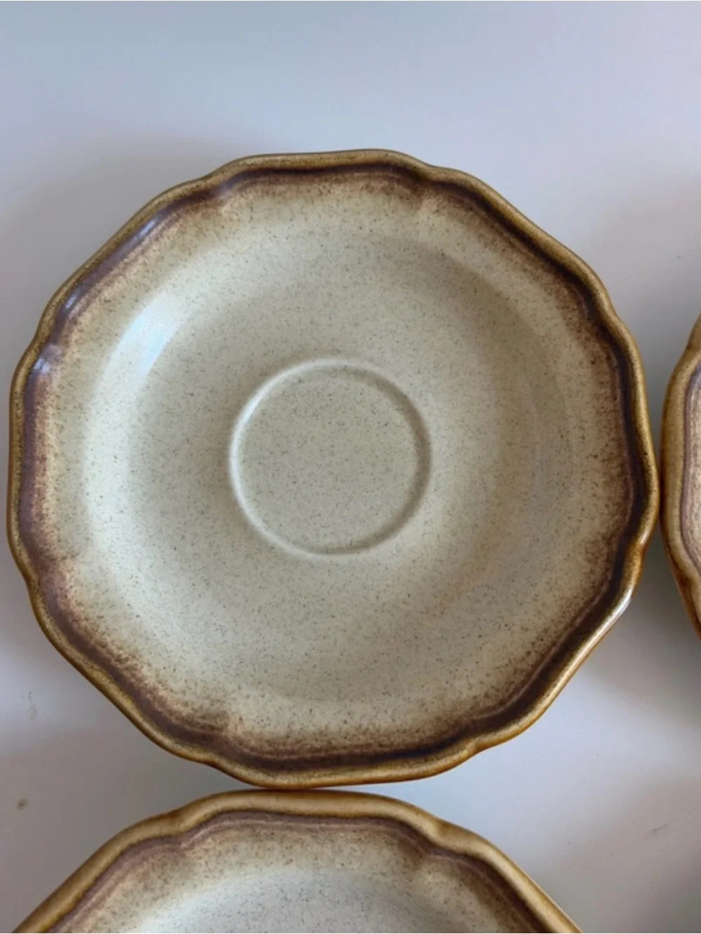 Beige Mikasa Whole Wheat plates Scalloped - Set of 4